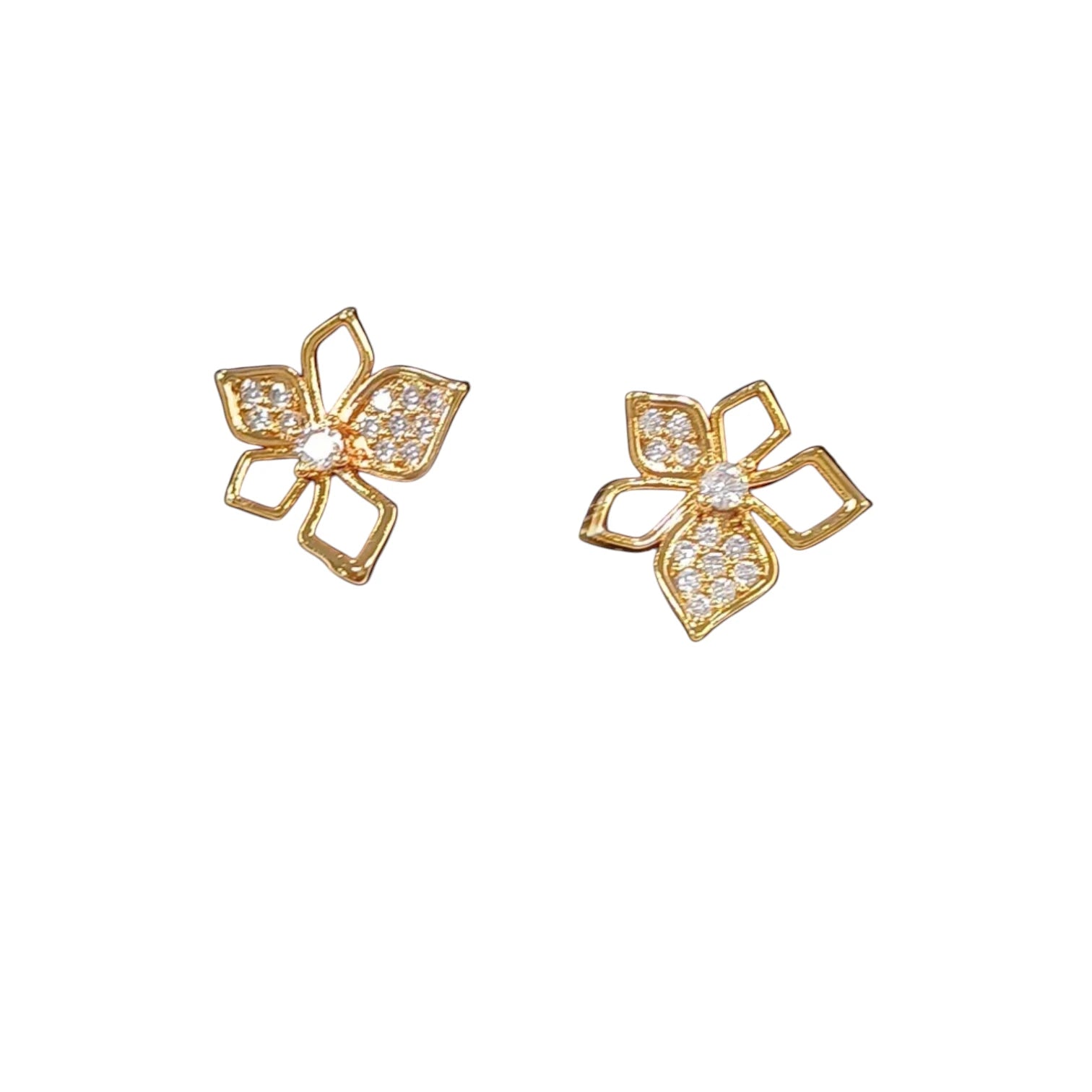 Roshni Stud American Diamond Earring | JewelOn