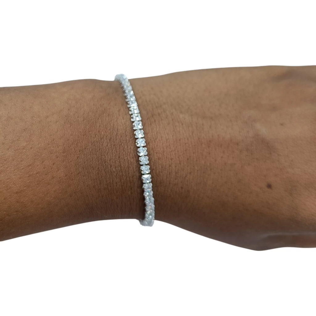 Taramani Single Line Tennis American Diamond Bracelet | JewelOn