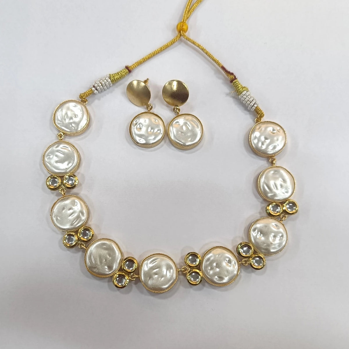 Lily Mother of Pearl Necklace Set