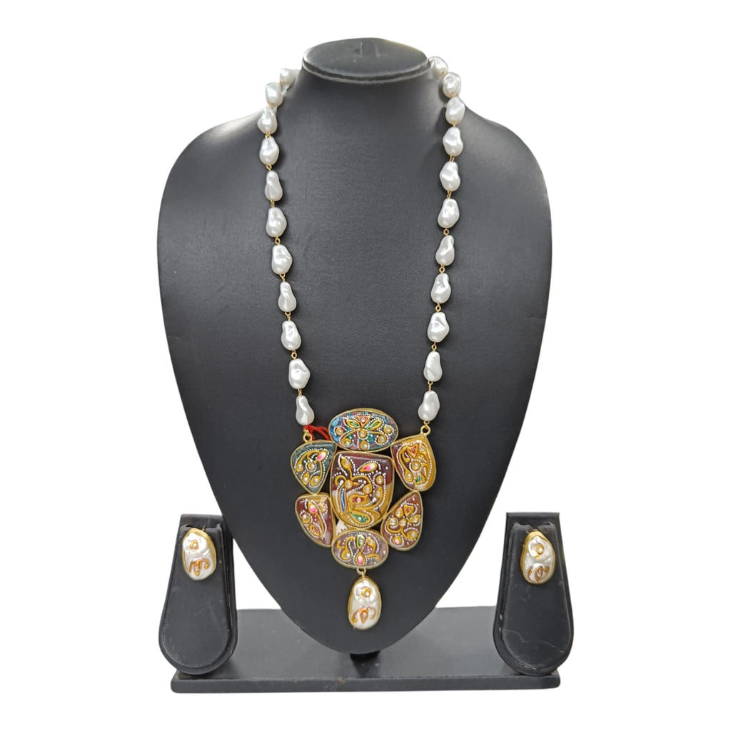 Tanjor Pendant Necklace Fusion Jewellery Set | JewelOn