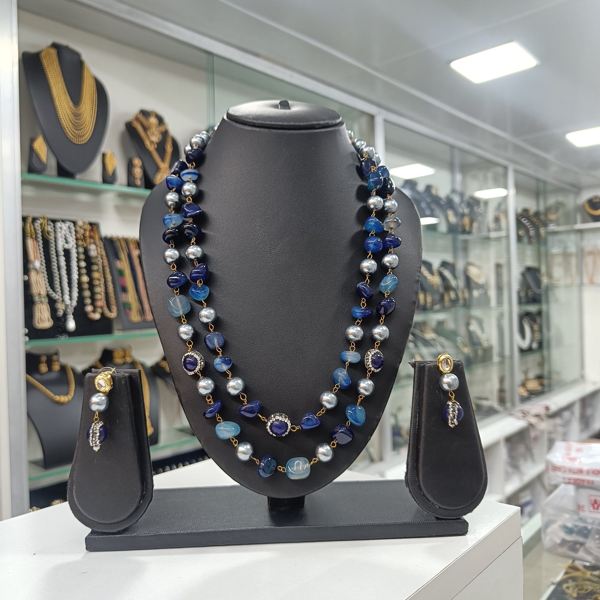 Neelakshi Navy Blue Semiprecious Stone Mala Necklace Earring Set | JewelOn