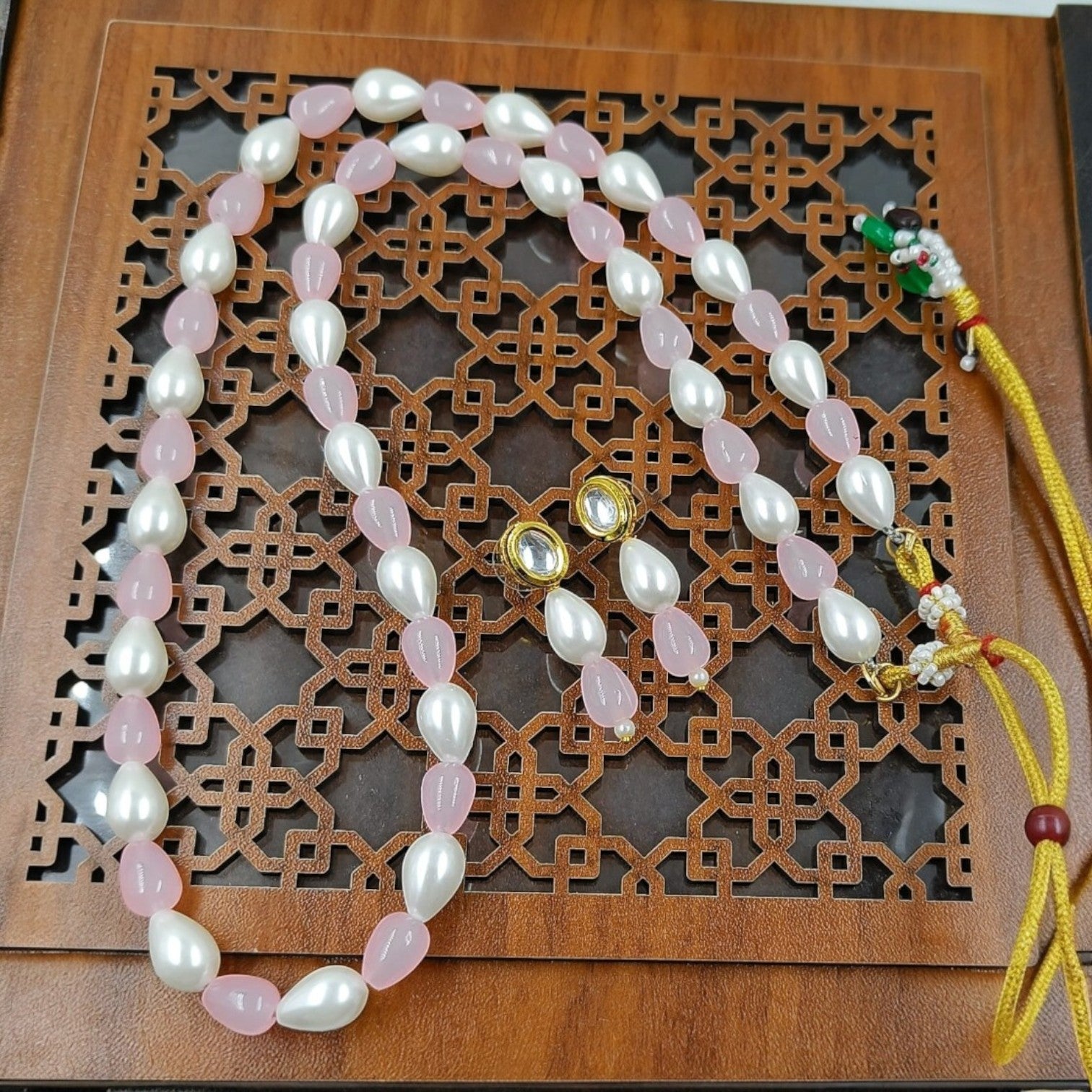 Semiprecious stone set (pink)