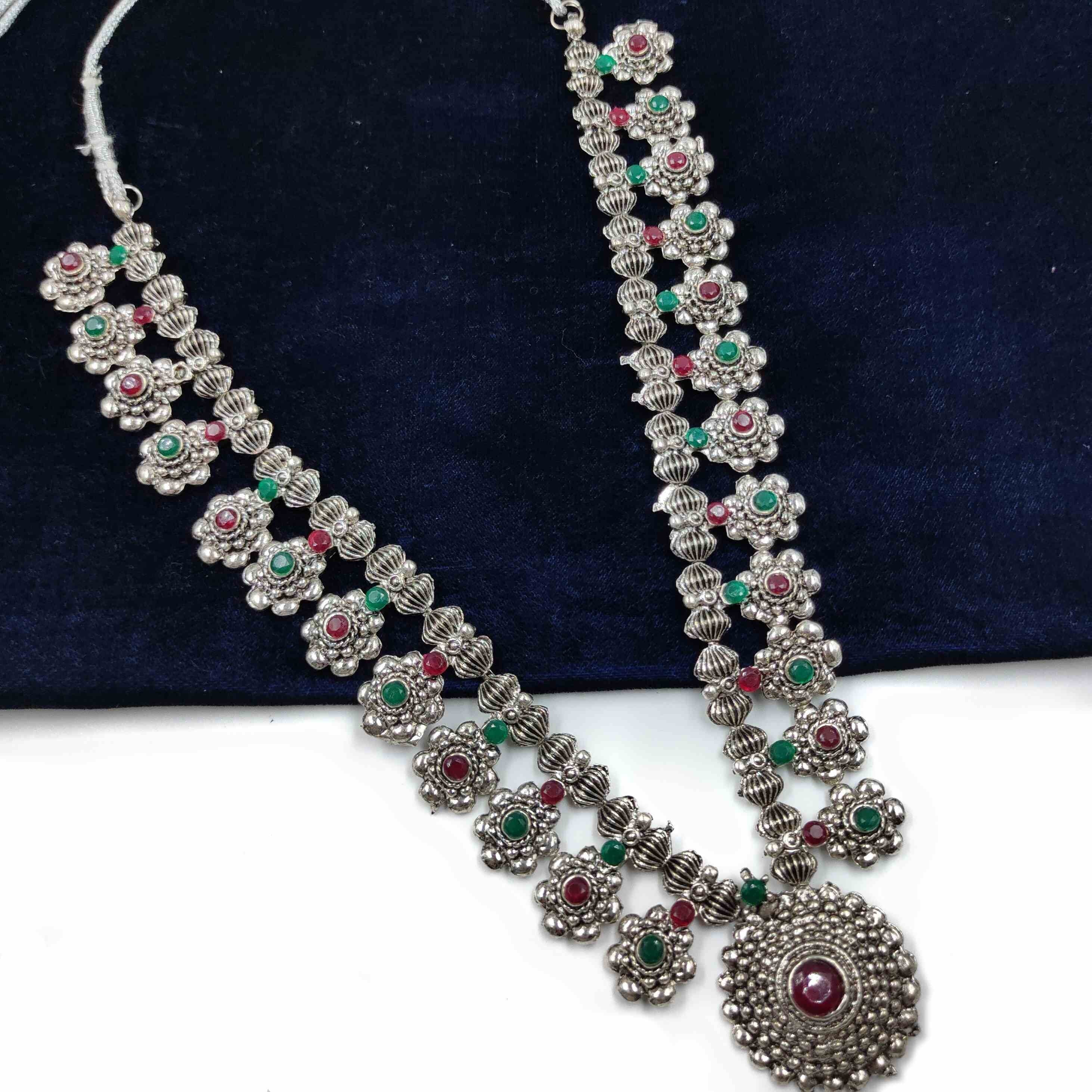 NS627 Maroon Green