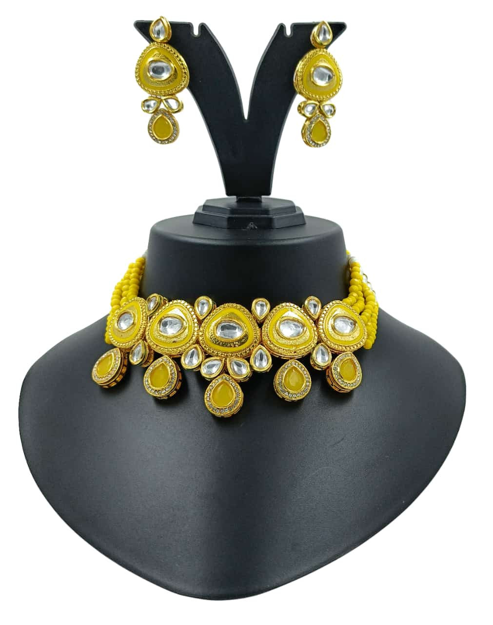 Trendy Royal Kundan Necklace Yellow