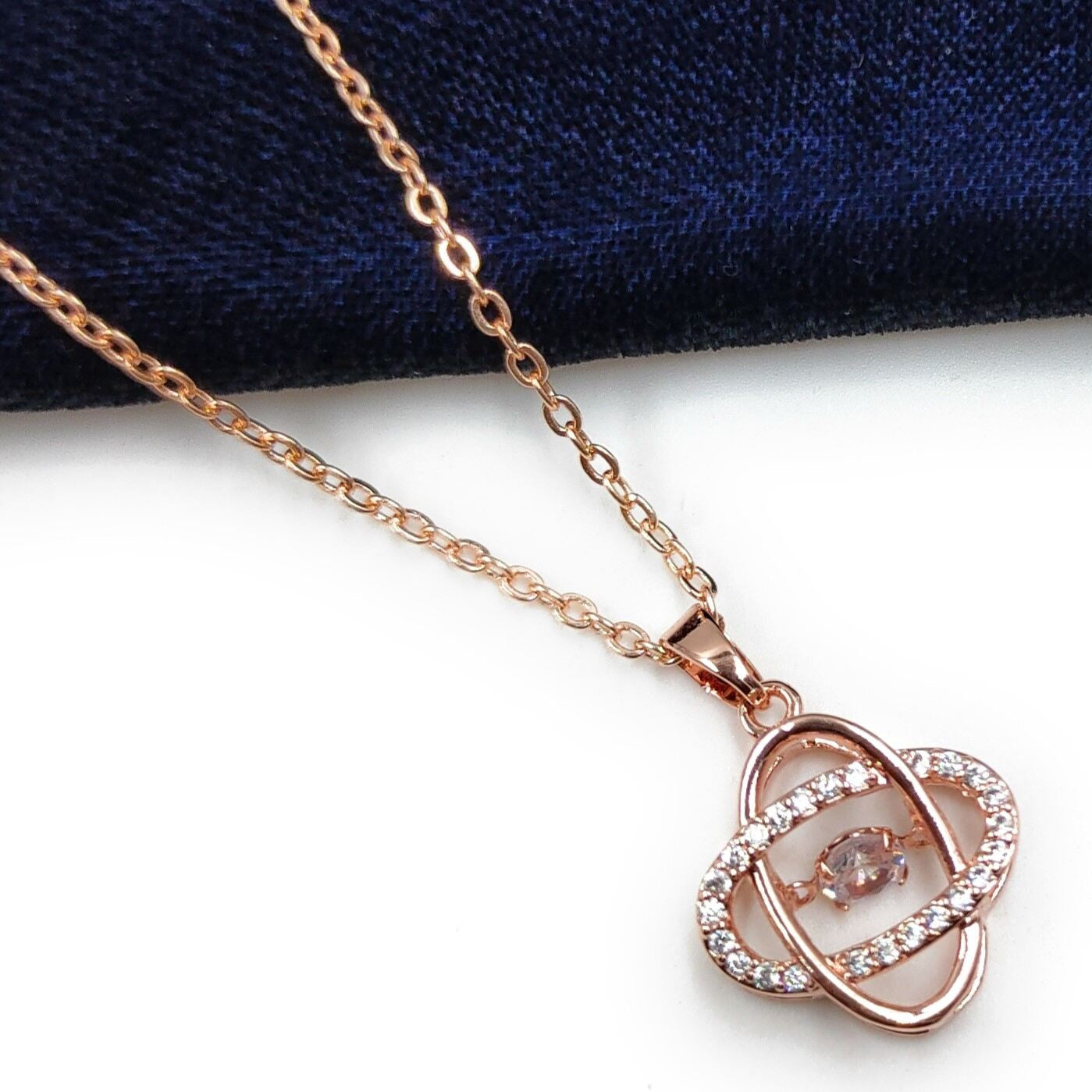 Pendant 10 Toyota